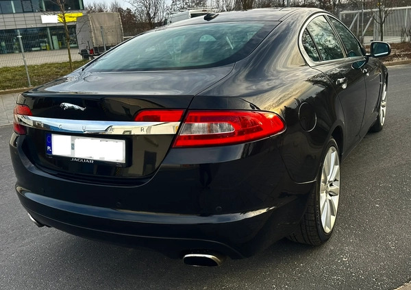 Jaguar XF cena 39900 przebieg: 217000, rok produkcji 2011 z Poznań małe 379